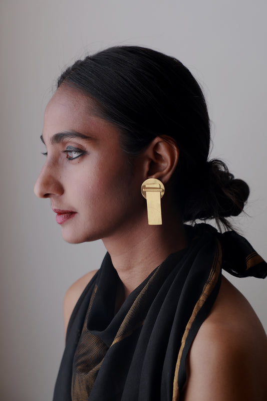 Andromeda - dash stud earring