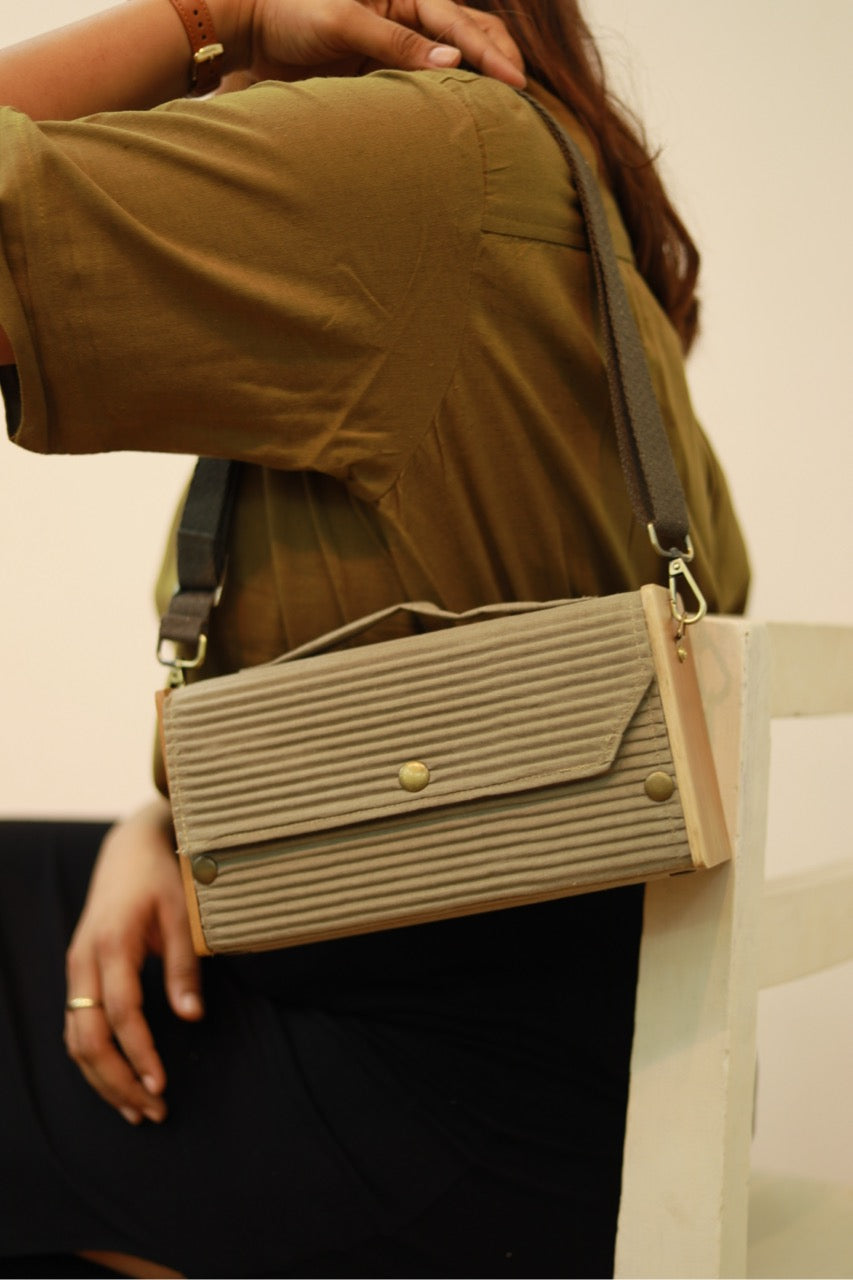 Silica Dream - Box Clutch