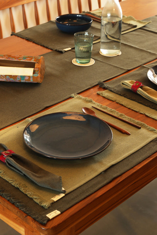 Stone and Sage Spun Table Linen with Solid Napkins Set of 6