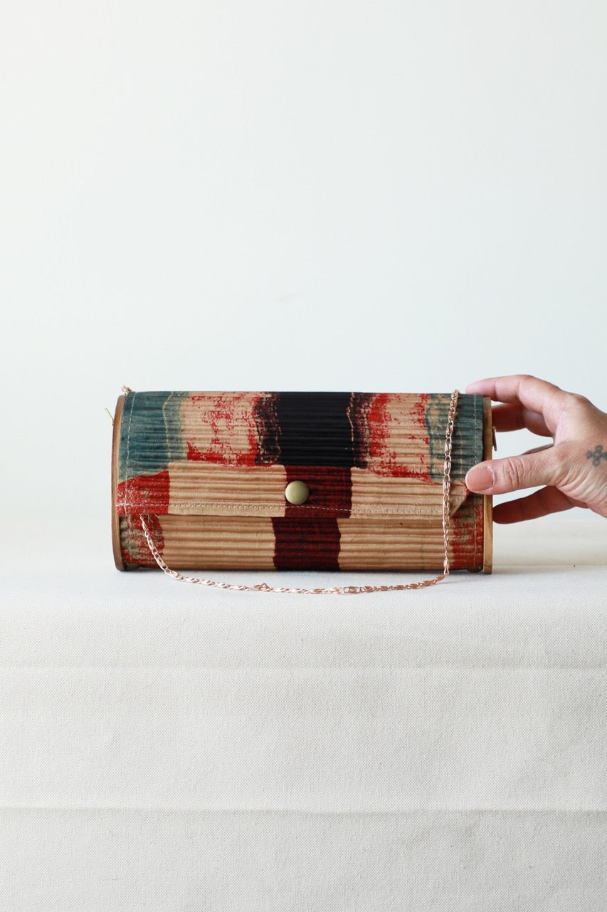 Meshi upcycled Capsule Clutch