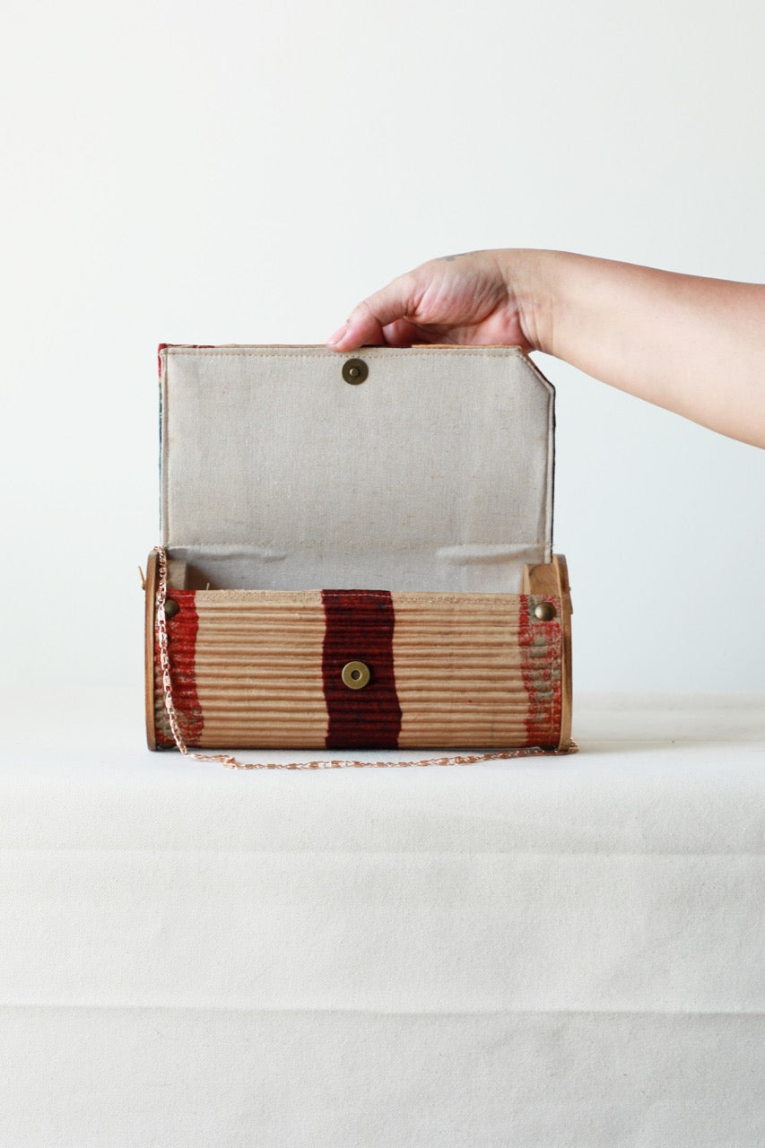 Meshi upcycled Capsule Clutch