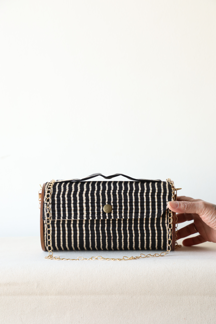 Non detachable fixed sleeve Lines round clutch