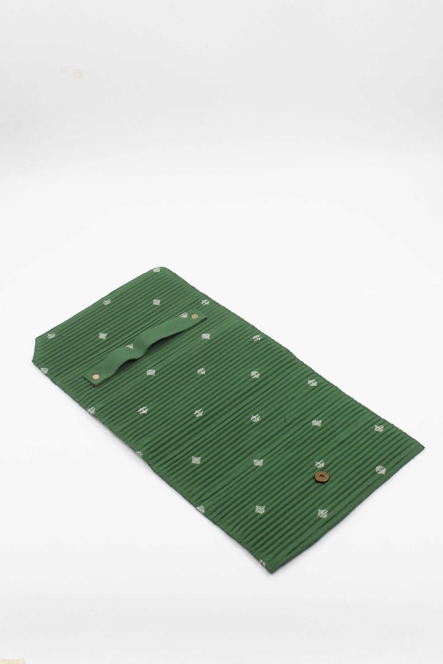 FERN Box Clutch Sleeve