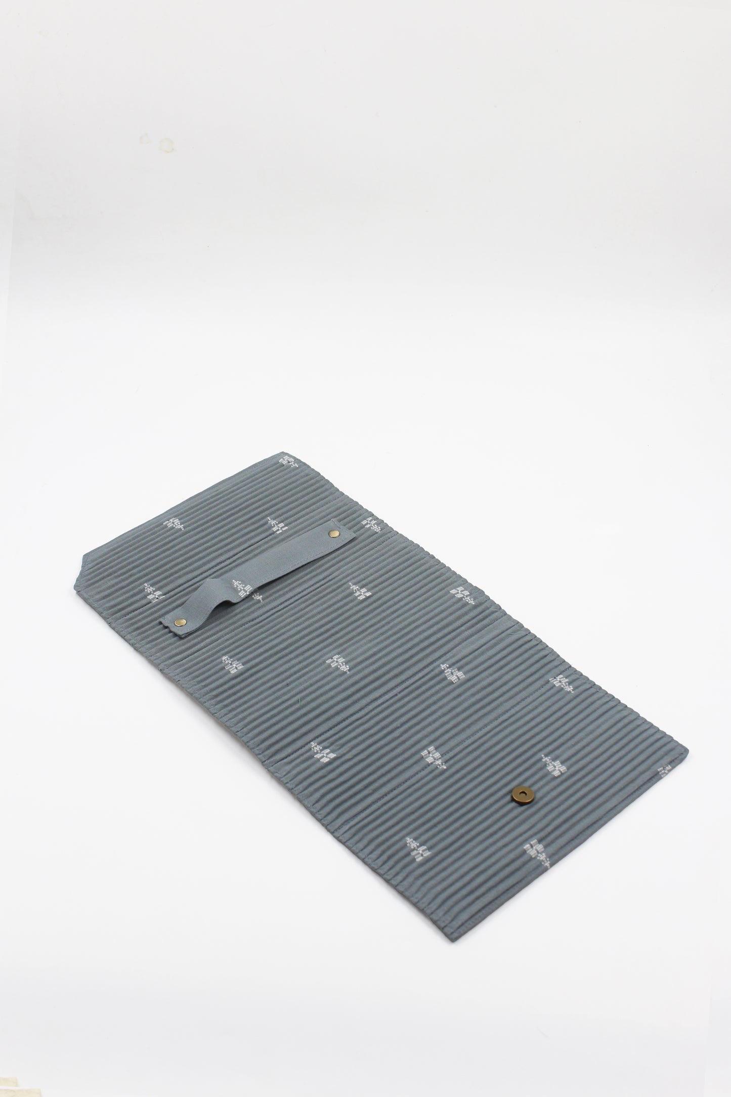 ASH GRAY Box Clutch Sleeve