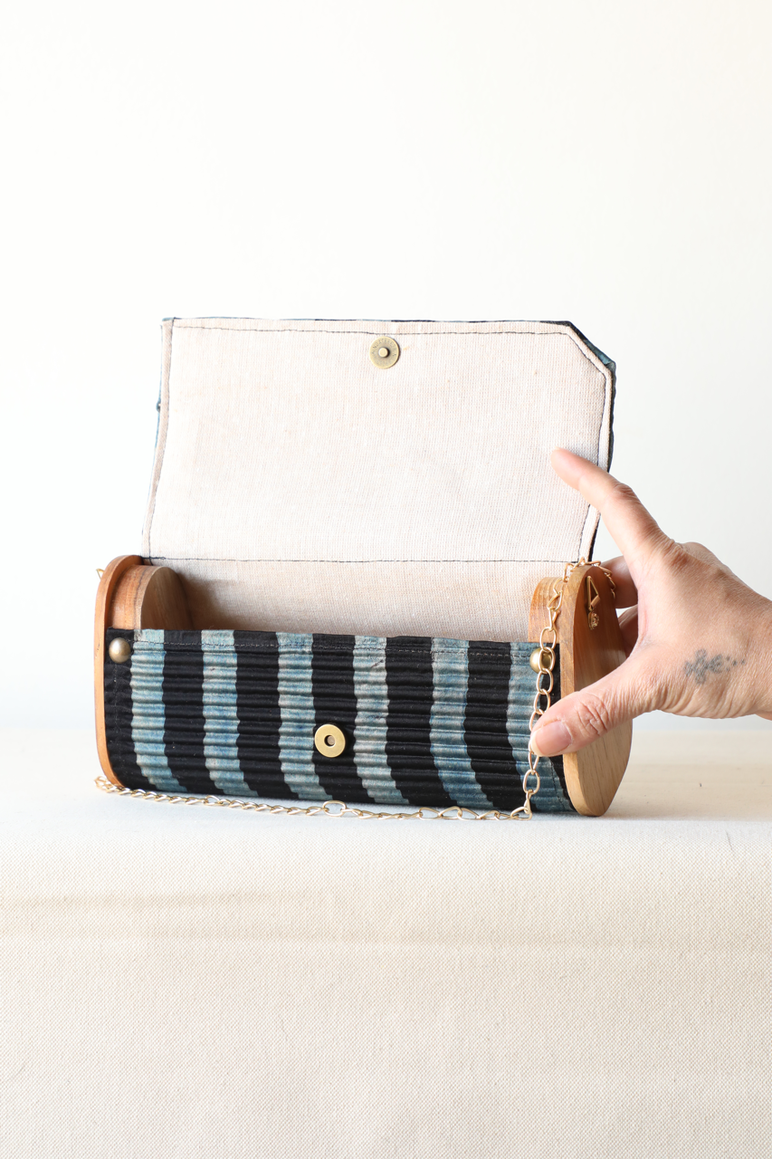 Harir ucycled Mini Clutch (fixed sleeve)