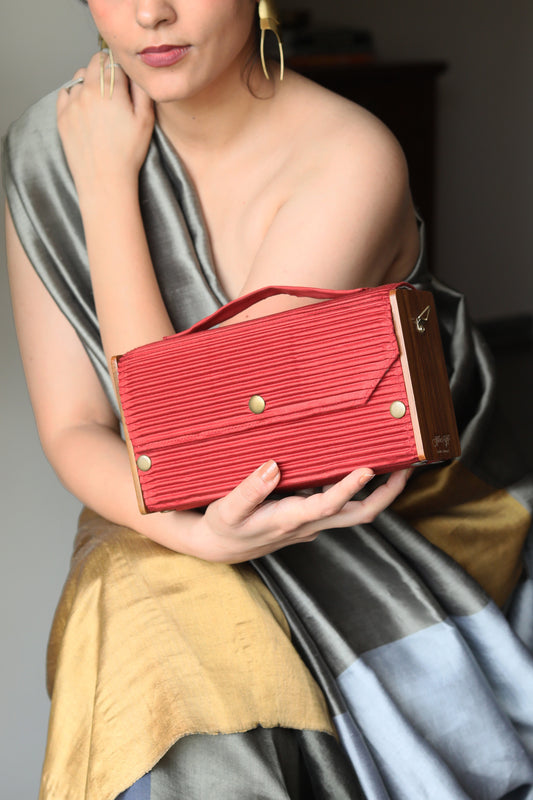 Bi Box Clutch - Changeable Sleeve