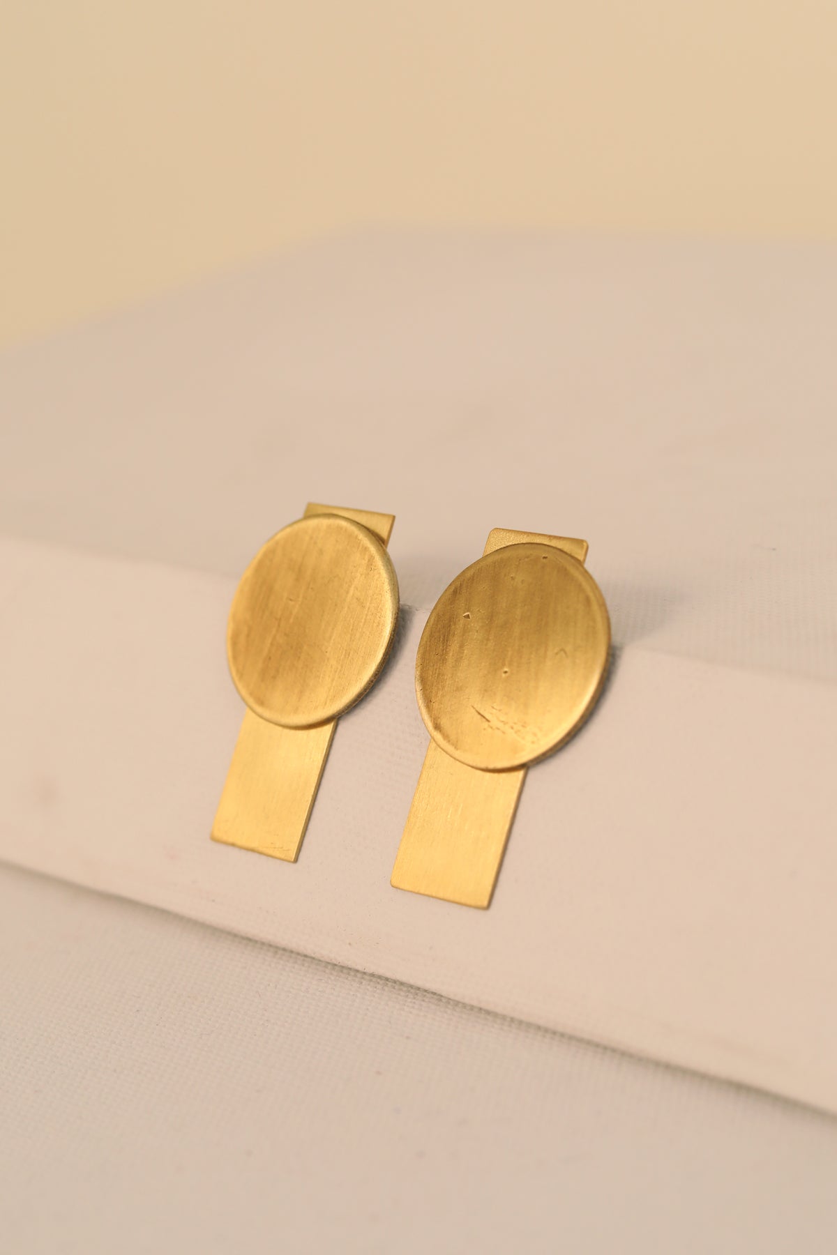 Theia - Rectangle earring