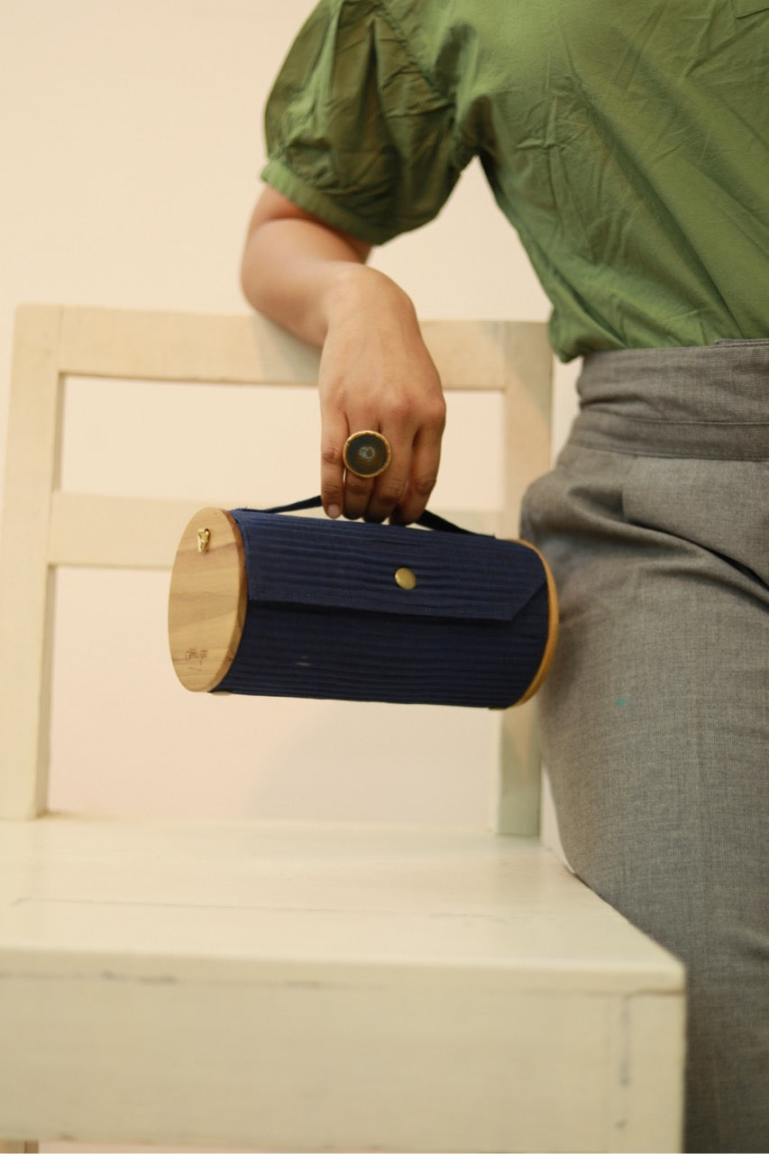 Lily Love & Navy Blue  Round Clutch - Changeable Sleeve