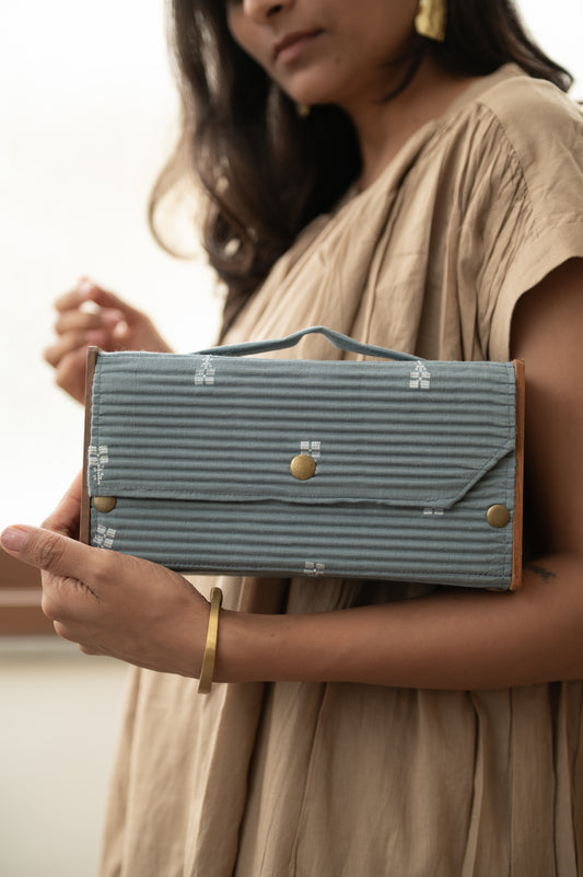 ASH GRAY Box Clutch - Single Sleeve