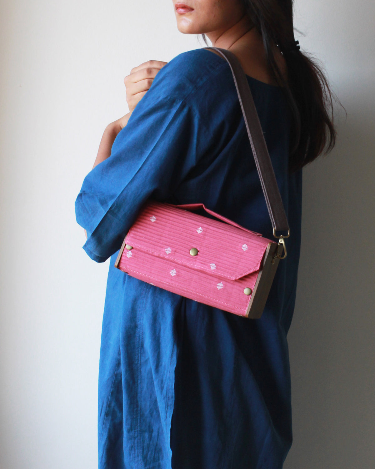 MAUVE Box Clutch - Single Sleeve