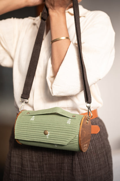 SAGE & FOG Round Clutch - Changeable Sleeve