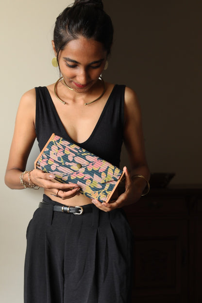 Pavas Mini Clutch