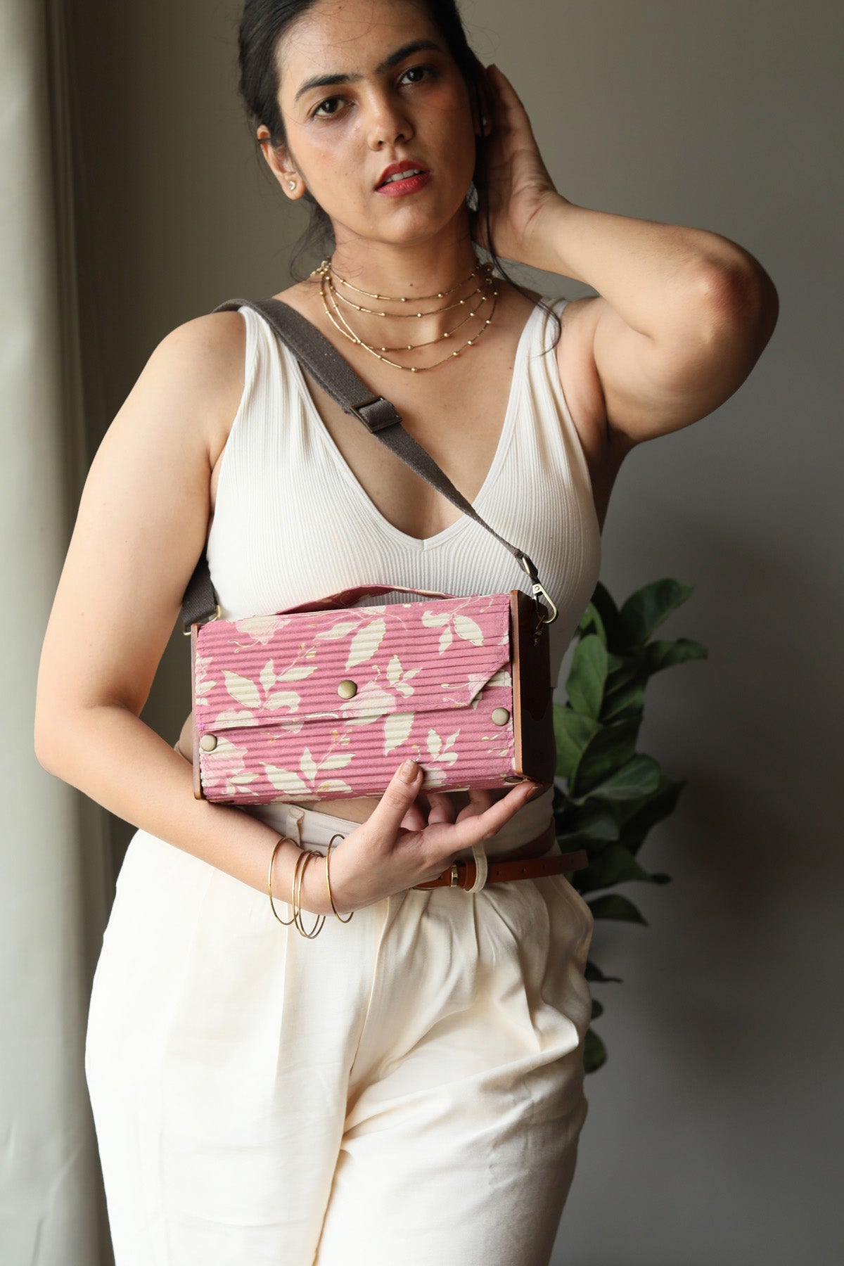 Pula Box Clutch - Single Sleeve