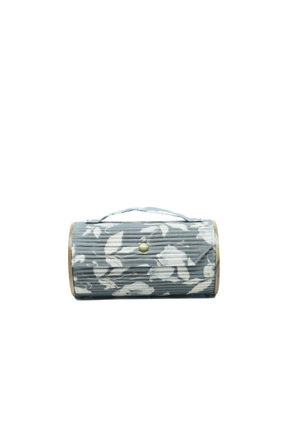 Phaa Round Clutch - Single Sleeve