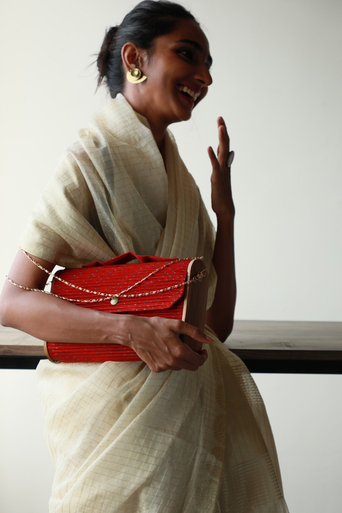 Soie upcycled Capsule Clutch
