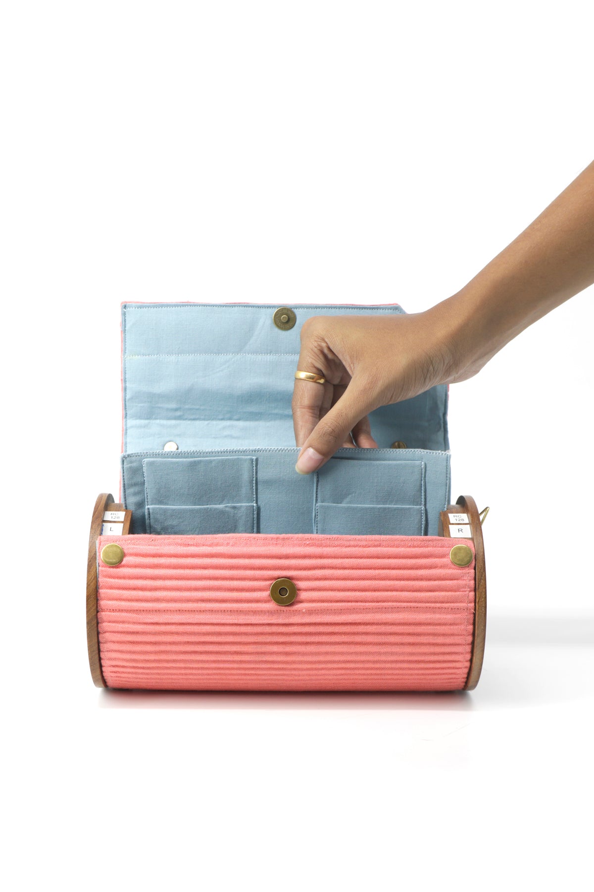 Vihma Box Clutch - Changeable Sleeve